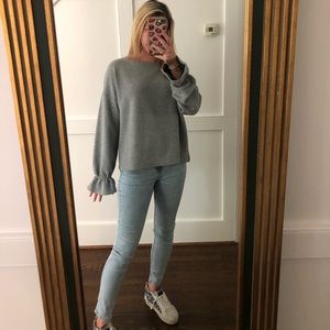 FRENCH CONNECTION SWEATER W/ FLUTTER CUFFS SZ M